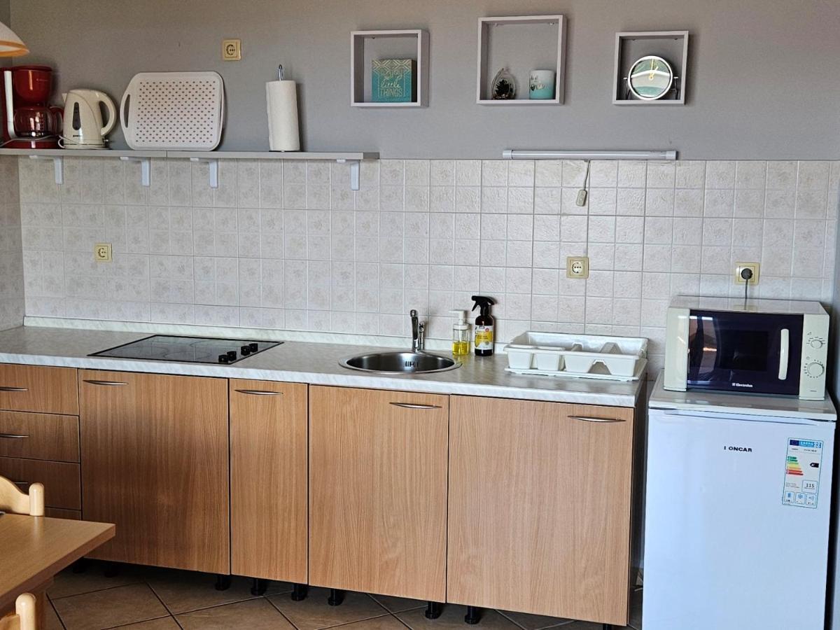 Apartments Trojak Baska  Exterior photo