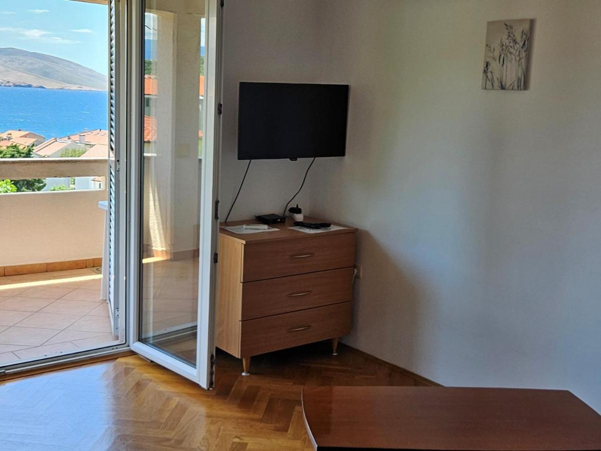 Apartments Trojak Baska  Exterior photo