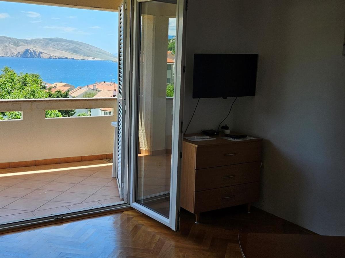 Apartments Trojak Baska  Exterior photo